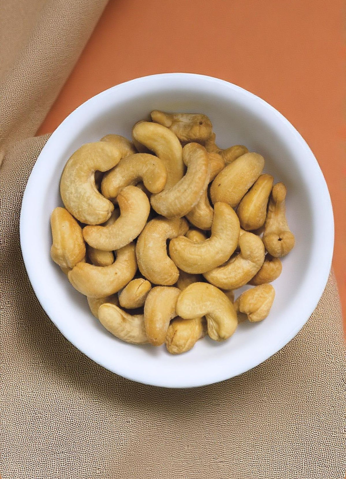 W320 Cashews
